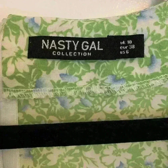 Nasty Gal Green and White Floral Romper, Womens Size 6 boho festival concertcore - Picture 6 of 12